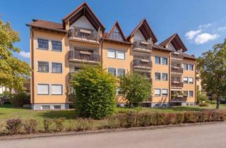 Wohnung kaufen in Eisenbartstraße 40, 91154 Roth, Charmante 3-Zimmer-Dachgeschosswohnung mit Westbalkon, Weitblick und TG-Stellplatz