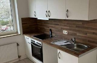 Wohnung mieten in 25421 Pinneberg, Modernisierte 3-Zimmer-Wohnung mit Balkon und EBK in Pinneberg