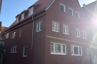 Wohnung mieten in Wertachbrucker-Tor-Straße, 86152 Innenstadt, Kernsanierte 2-Zimmer Dachgeschosswohnung