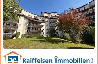 Wohnung kaufen in 94034 Grubweg, Außergewöhnliche Maisonette-Wohnung mit Galerie, Dachterrasse und Saunain ruhiger Aussichtslage