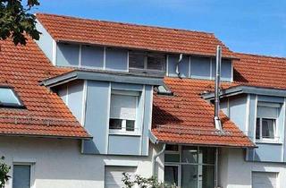 Wohnung kaufen in Rechbergstr., 72800 Eningen, Wohnen mit Blick auf Achalm und Roßberg - Helle 2-Zimmer-Maisonette-Wohnung in Eningen u. A. -