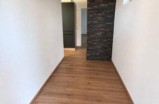 Wohnung kaufen in Lenzkircher Straße, 79848 Bonndorf, 2 Zimmer wohnung mit eigenem Grundstúck , Terasse und Parkplatz in Bonndorf.