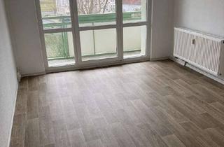 Wohnung mieten in Tivolistraße, 07545 Gera, Erstbezug nach Sanierung: City-Familienwohnung mit Balkon, Tageslichtbad und Stellplatz.