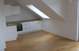 Wohnung mieten in 86830 Schwabmünchen, Neuwertige 2 ZKB-Dachgeschosswohnung mit Westbalkon in Schwabmünchen!