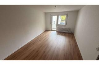 Wohnung mieten in Zur Scheuren, 42275 Barmen, Ranovierte 2-Zimmer-Wohnung mit Balkon in Wuppertal Barmen
