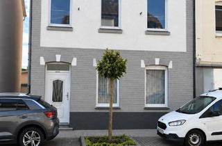 Wohnung mieten in Blumenrather Straße 90, 52477 Alsdorf, Kernsanierte Erdgeschosswohnung mit großem Garten und Partykeller in Alsdorf