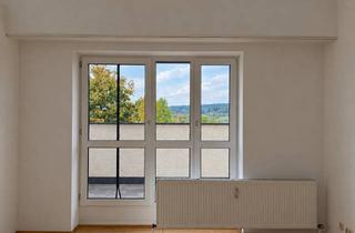 Wohnung mieten in Hölderlin Anlage, 95447 Altstadt, Helle 80 qm Maisonettewohnung mit Südwestbalkon & neuer Küche