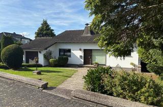 Haus kaufen in 53783 Eitorf, Für Blickverwöhnte! Bestlage mit Kamin + Sauna!