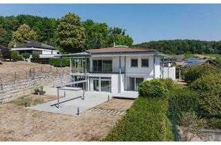 Villa kaufen in 79312 Emmendingen, Exklusives Wohnen - Villa mit großem Garten und Weitblick!