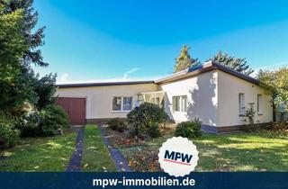Einfamilienhaus kaufen in 15366 Neuenhagen, Wohnen mit Potenzial – Charmantes Einfamilienhaus mit Wintergarten auf großzügigem 666 m² Grundstück