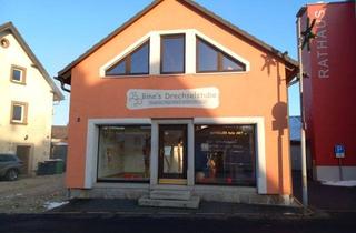 Gewerbeimmobilie kaufen in 95709 Tröstau, Lichtdurchflutetes Geschäfts- und Bürohaus in Tröstau