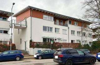 Wohnung kaufen in 22880 Wedel, Über den Dächern Wedels - Wohnung mit großem Balkon und Sicht auf die Wedeler Marsch