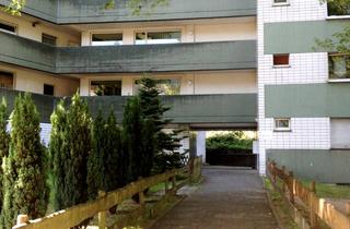 Wohnung mieten in Ronsdorfer Straße 44, 42119 Elberfeld, Schöne und gut geschnittene 3 Zimmerwohnung mit Balkon und Aufzug in zentraler Lage