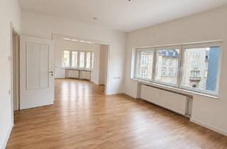 Wohnung mieten in Wallstraße 19, 45468 Mitte, Wohnen mit Charakter: Großzügige Altbau-Wohnung in Mülheim