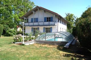 Villa kaufen in 82041 Oberhaching, Elegante Villa am Hachinger Bach auf großzügigem Grundstück