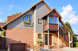 Haus kaufen in 26441 Jever, 1 Haus - 2 Wohnungen - viele MöglichkeitenZweifamilienhaus stadtnah und solide