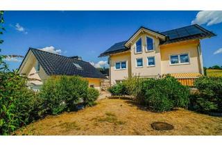 Haus kaufen in 35708 Haiger, Haiger - Direkt einziehen: Traumhaus mit Einliegerwohnung in Ortsrandlage
