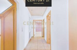 Wohnung kaufen in 67269 Grünstadt, Offener Dachstuhl, Weinbergblick & Terrasse – Ihr neues Zuhause!