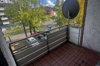 Wohnung kaufen in 47179 Fahrn, Möbilierte Kompakte 1,5-Zimmer-Wohnung in Duisburg-Fahrn und Balkon