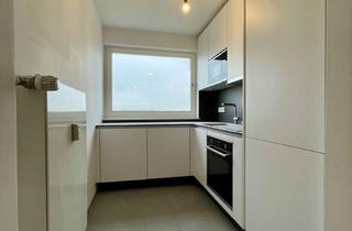 Wohnung mieten in Hallesches Ufer 24, 10963 Kreuzberg, 4-Zimmer Wohnung mit Balkon und Einbauküche