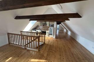 Wohnung mieten in 59581 Warstein, Wohnen mit besonderem Charme: 5-Zimmer-Wohnung mit Stellplatz in Warstein-Suttrop.