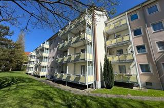 Wohnung mieten in Westpreußenring 132, 23569 Kücknitz, Einziehen & Wohlfühlen – Modernisierte 2-Zimmer-Wohnung in Kücknitz!