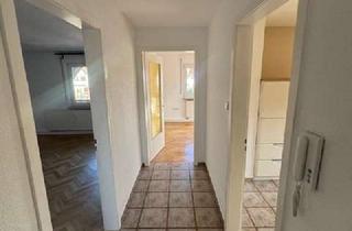 Wohnung mieten in Hindenburgstr. 33.1, 71272 Renningen, Moderne 3-Zimmer-Dachgeschosswohnung mit überdachtem Balkon und Außenstellplatz in Renningen