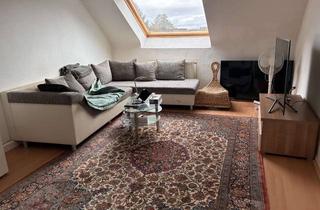Wohnung mieten in Lindenplatz, 40723 Hilden, Stilvoll modernisiert: 2-Zimmer-Dachgeschosswohnung in Hilden