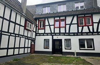 Wohnung mieten in 53639 Königswinter, Neu errichtetes schickes Apartment 2 Zimmer Küche modernes Bad mit Dusche in historischen Gebäude