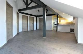 Wohnung mieten in 65779 Kelkheim, Wunderschöne 3-Zimmer-Dachgeschoss-Wohnung in sehr guter Waldrandlage von Kelkheim-Fischbach