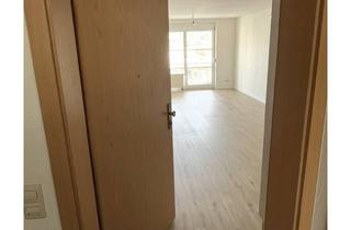 Wohnung mieten in Ulrichstraße 57, 72458 Albstadt, Schöne 2,5 Zimmerwohnung mit toller Aussicht, großzügigem Balkon und Garage