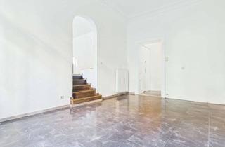 Wohnung kaufen in 65195 Wiesbaden, Exklusive 4-Zimmer-Altbau-Wohnung mit Terrasse, Balkon und privatem Innenhof in Wiesbaden